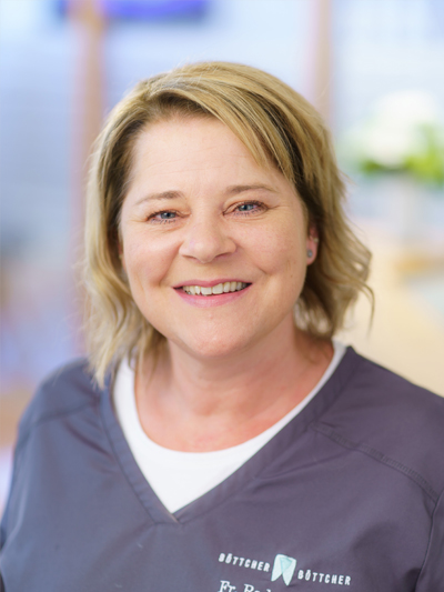 KFO-Dr.Boettcher_Remscheid_Frau-Radenhaeuser