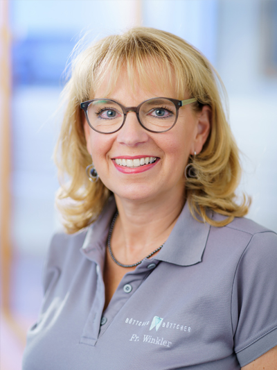 KFO-Dr.Boettcher_Remscheid_Frau-Winkler